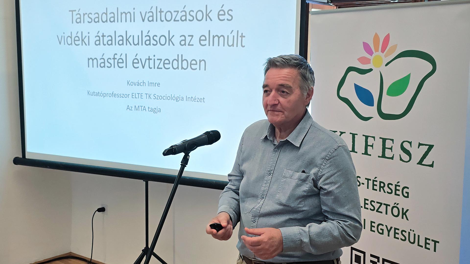 A magyar falu helyzetéről tanácskoztak Nagykökényesen